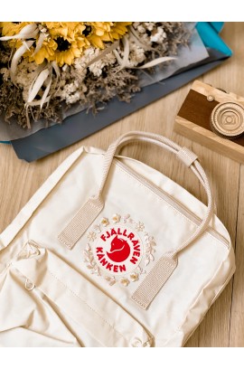 超人氣!!~奶油白色 Fjallraven Kanken – Light Oak / Dazzling Jasmine Classic Size